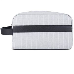 Bespoke Men’s Newman Striped Valet Kit